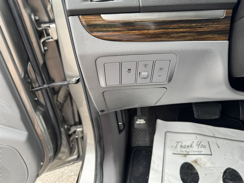 2011 Hyundai Santa Fe - $10,137