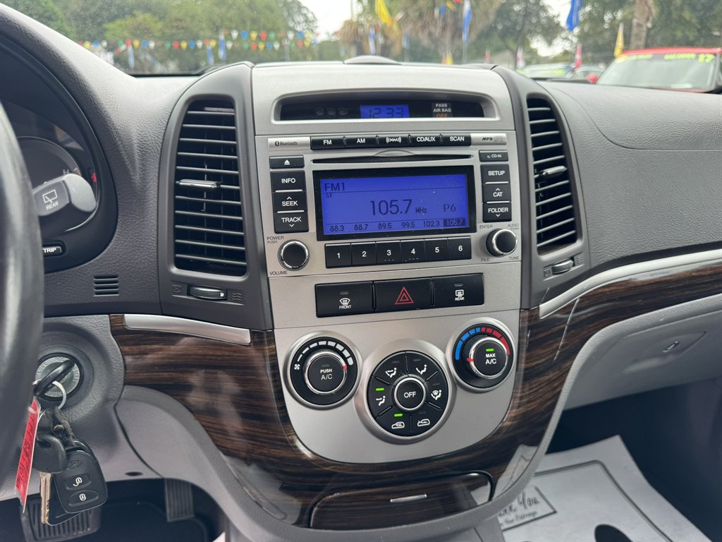 2011 Hyundai Santa Fe - $10,137