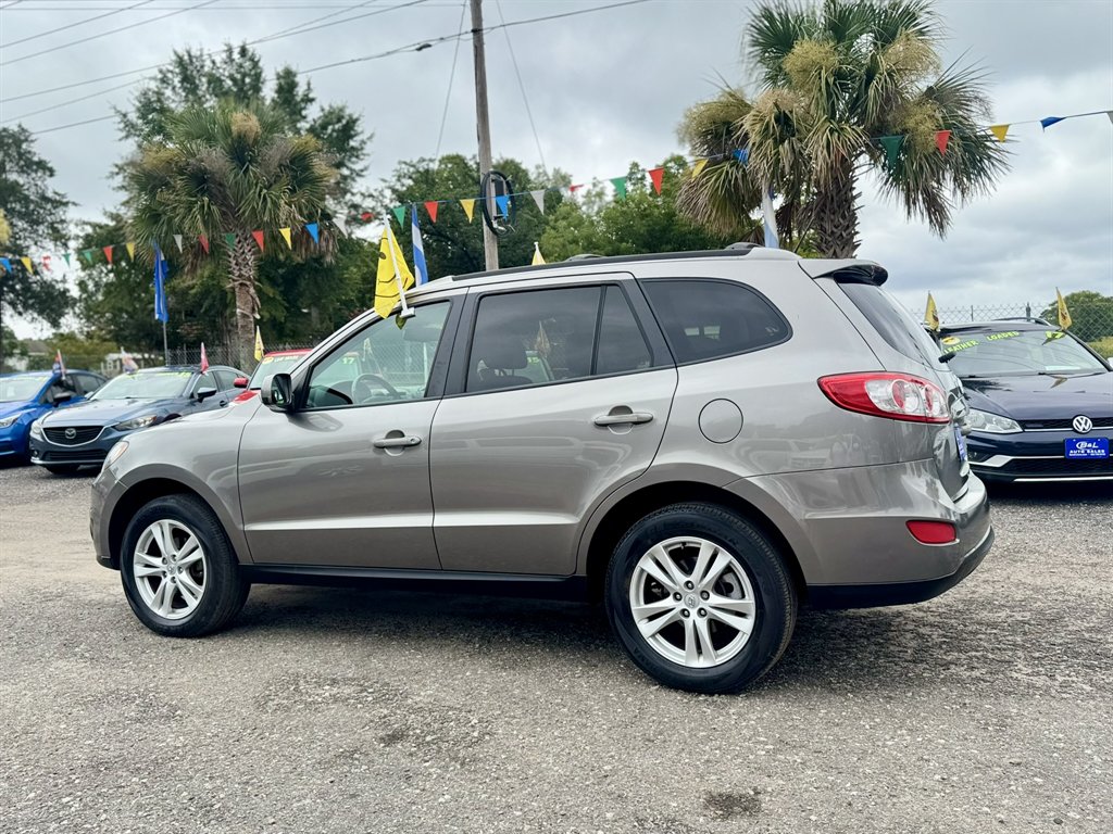 2011 Hyundai Santa Fe - $10,137