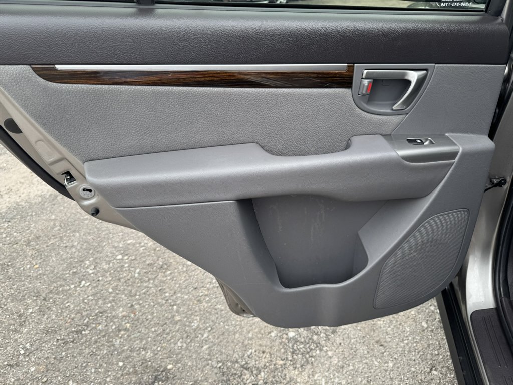 2011 Hyundai Santa Fe - $10,137
