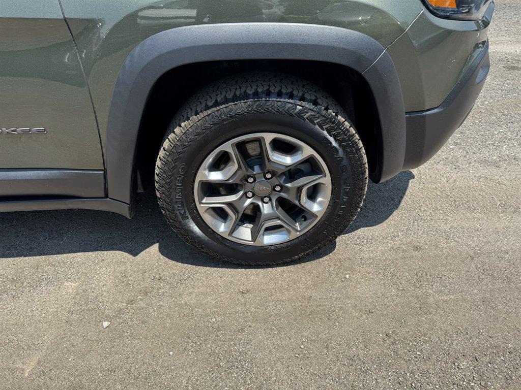 2019 Jeep Cherokee - $16,745