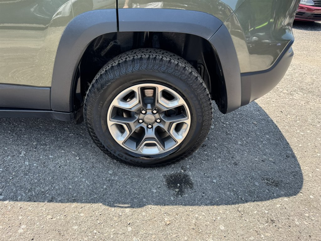 2019 Jeep Cherokee - $16,745