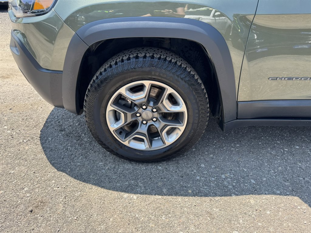 2019 Jeep Cherokee - $16,745