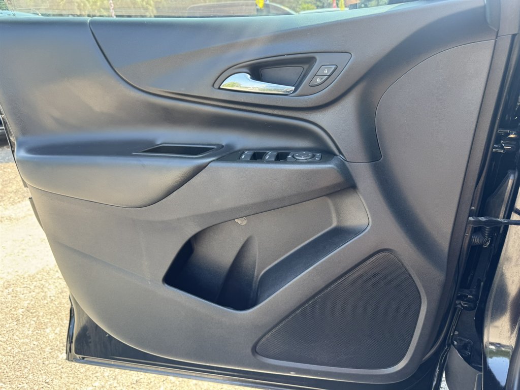 2022 Chevrolet Equinox - $22,355