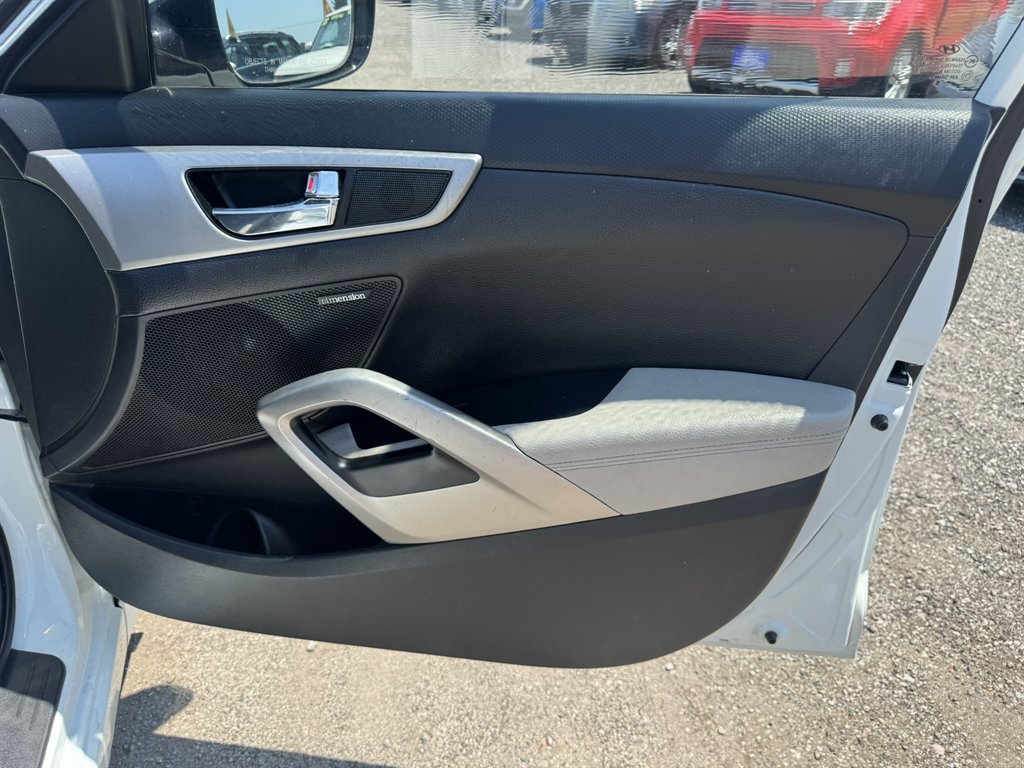 2013 Hyundai Veloster - $7,712