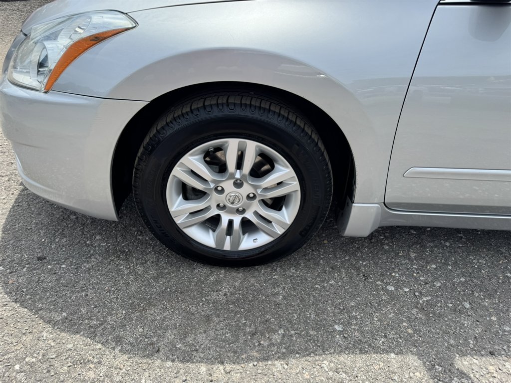 2012 Nissan Altima - $8,934