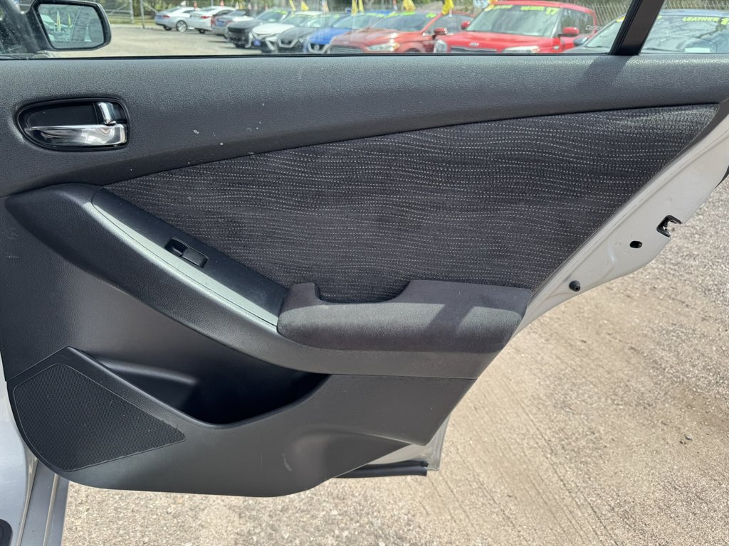 2012 Nissan Altima - $8,934