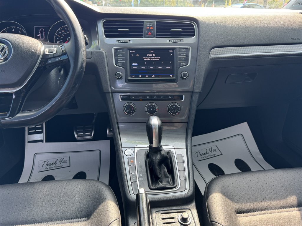 2017 Volkswagen Golf