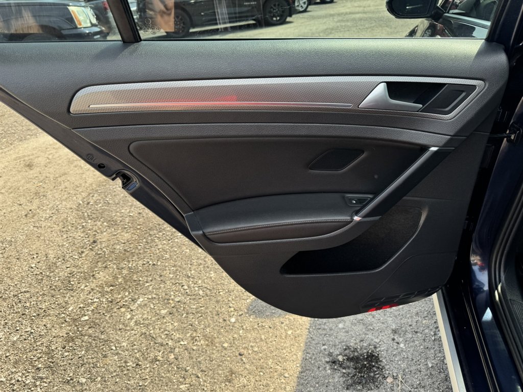 2017 Volkswagen Golf
