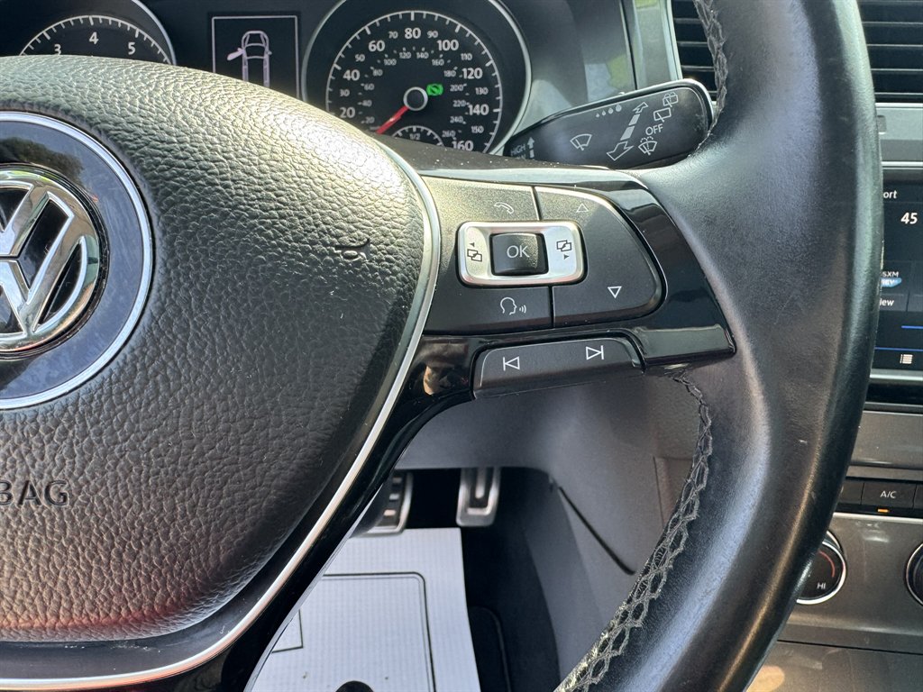 2017 Volkswagen Golf