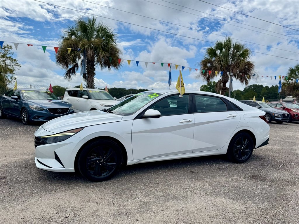2022 Hyundai Elantra SEL w/Convenience Pkg