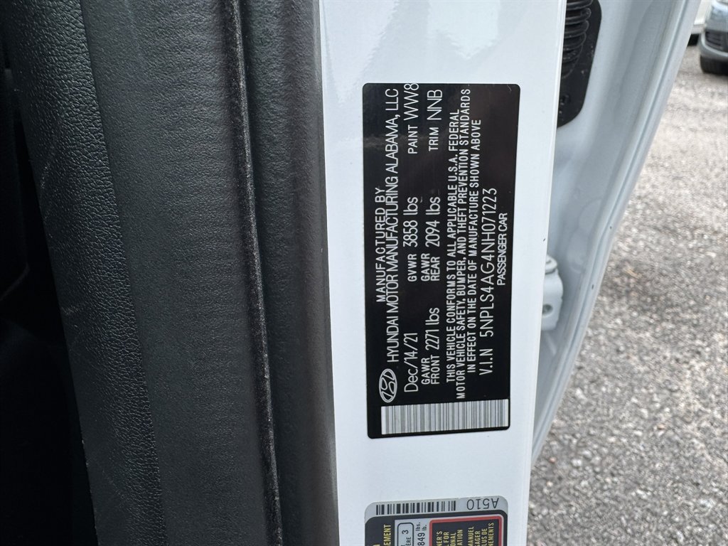 2022 Hyundai Elantra - $21,243