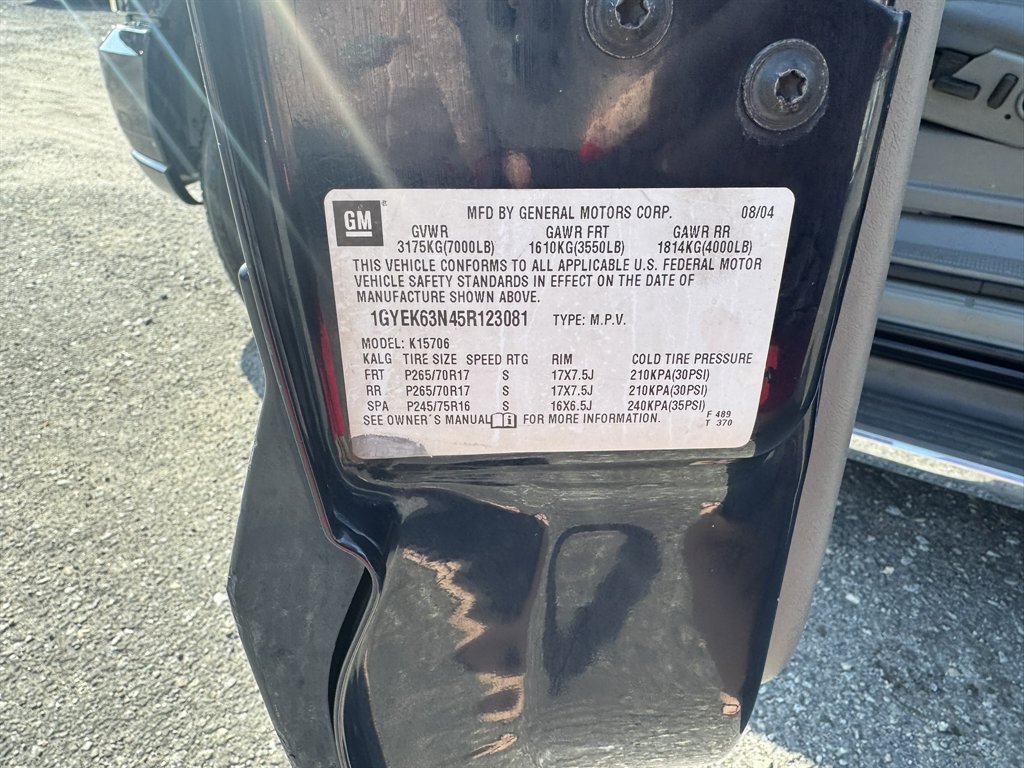 2005 Cadillac Escalade - $8,880