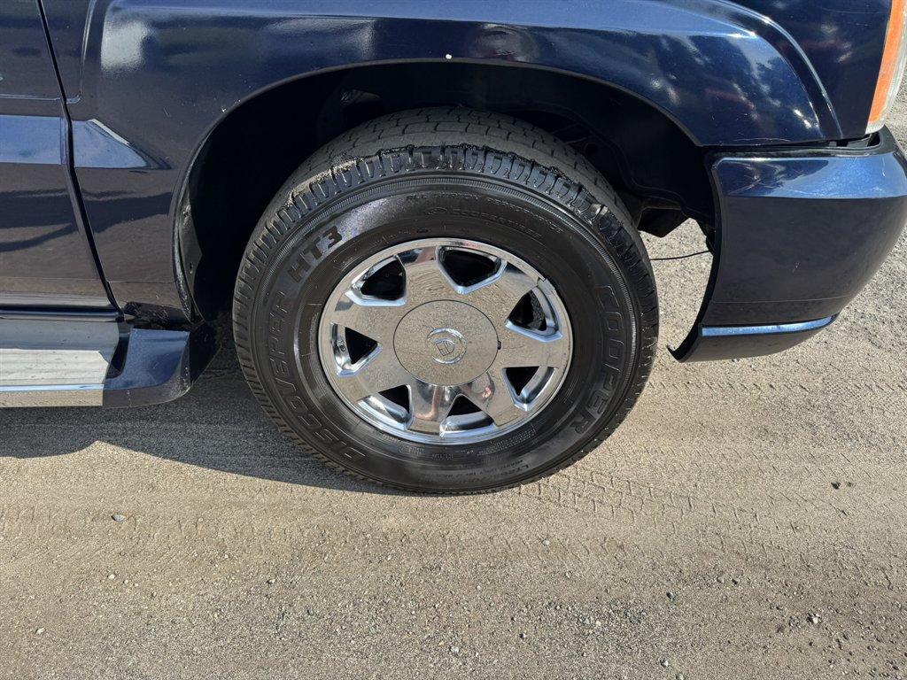 2005 Cadillac Escalade - $8,880