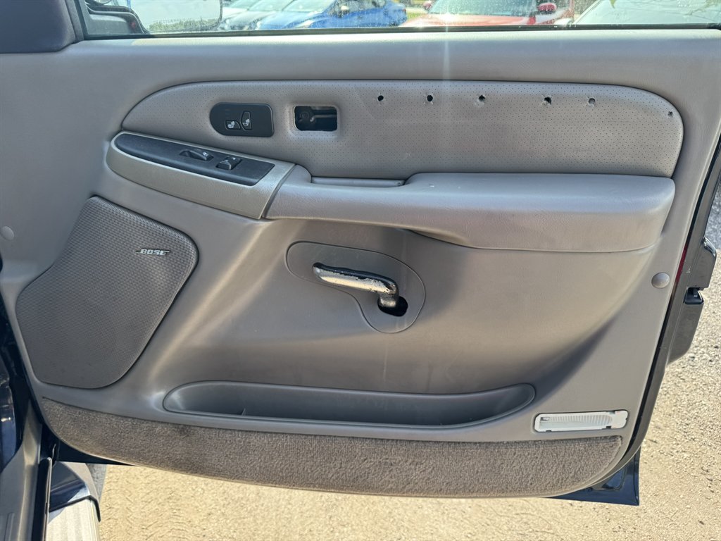 2005 Cadillac Escalade - $8,880