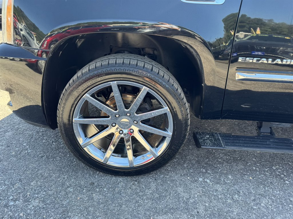 2012 Cadillac Escalade - $14,402