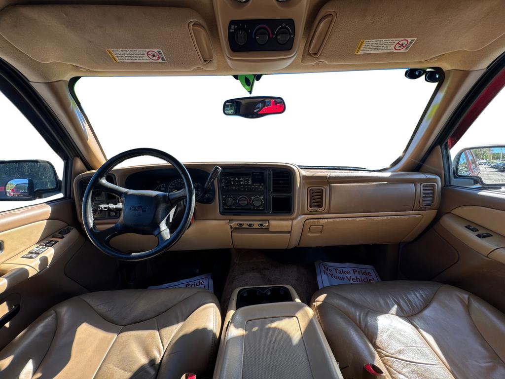 2000 GMC Yukon - $8,880