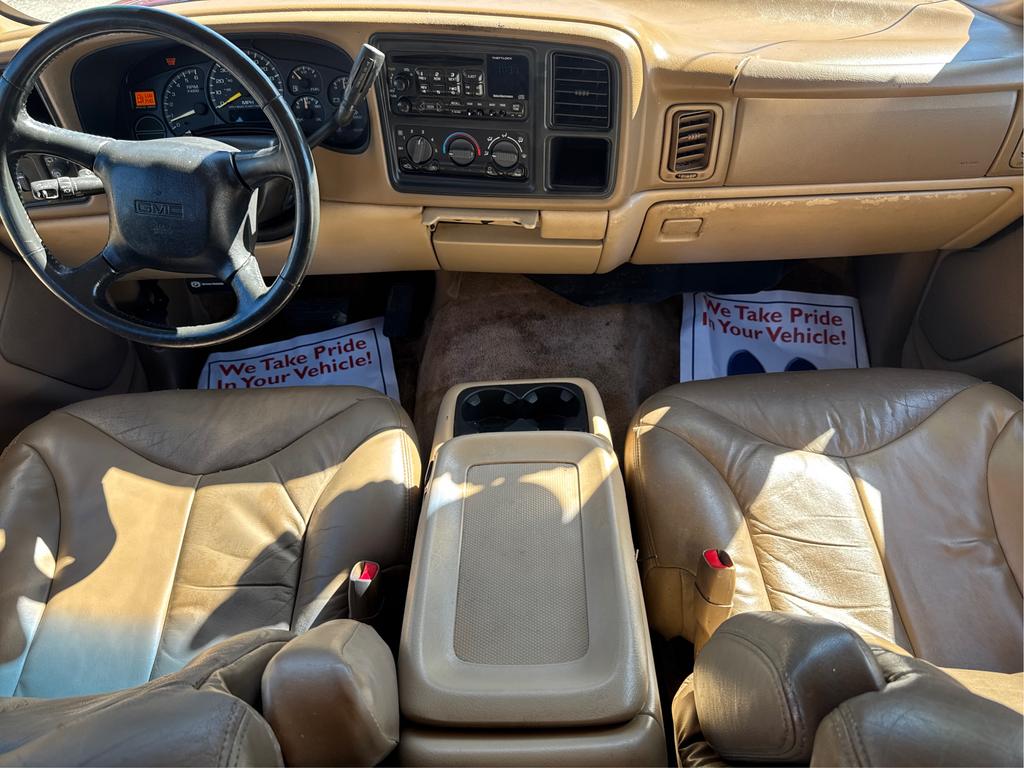 2000 GMC Yukon - $8,880