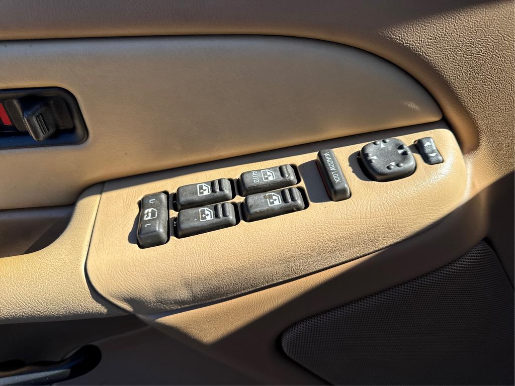 2000 GMC Yukon - $8,880