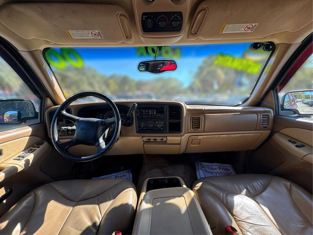 2000 GMC Yukon - $8,880