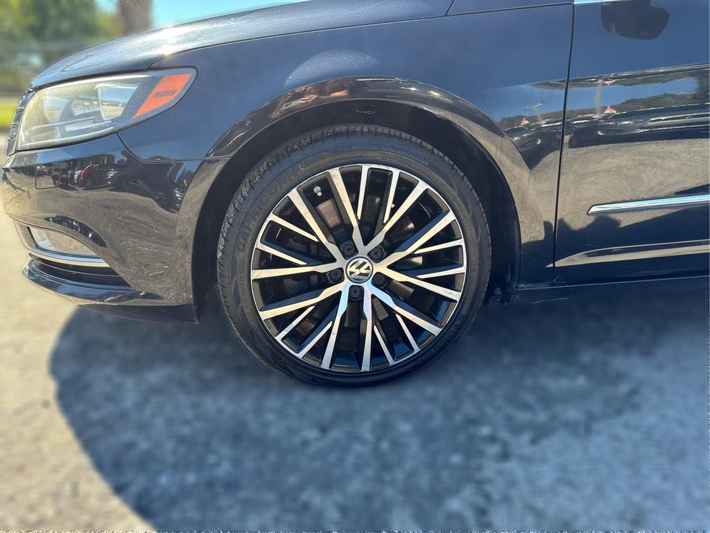 2014 Volkswagen CC - $10,176