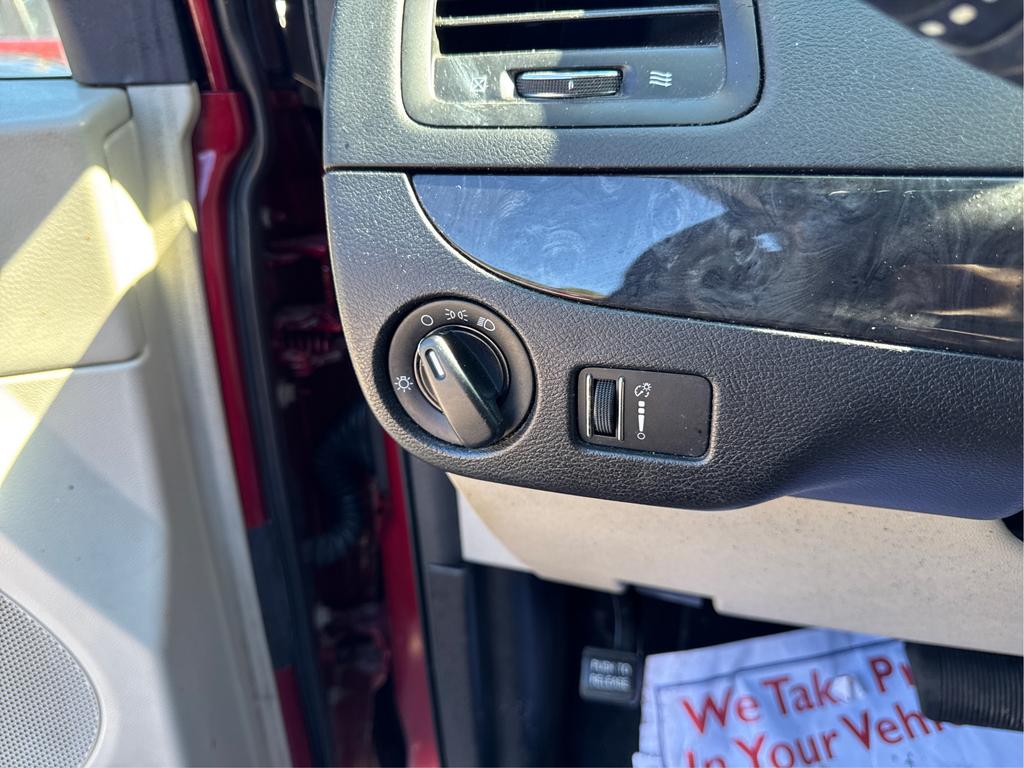 2014 Dodge Grand Caravan - $7,294