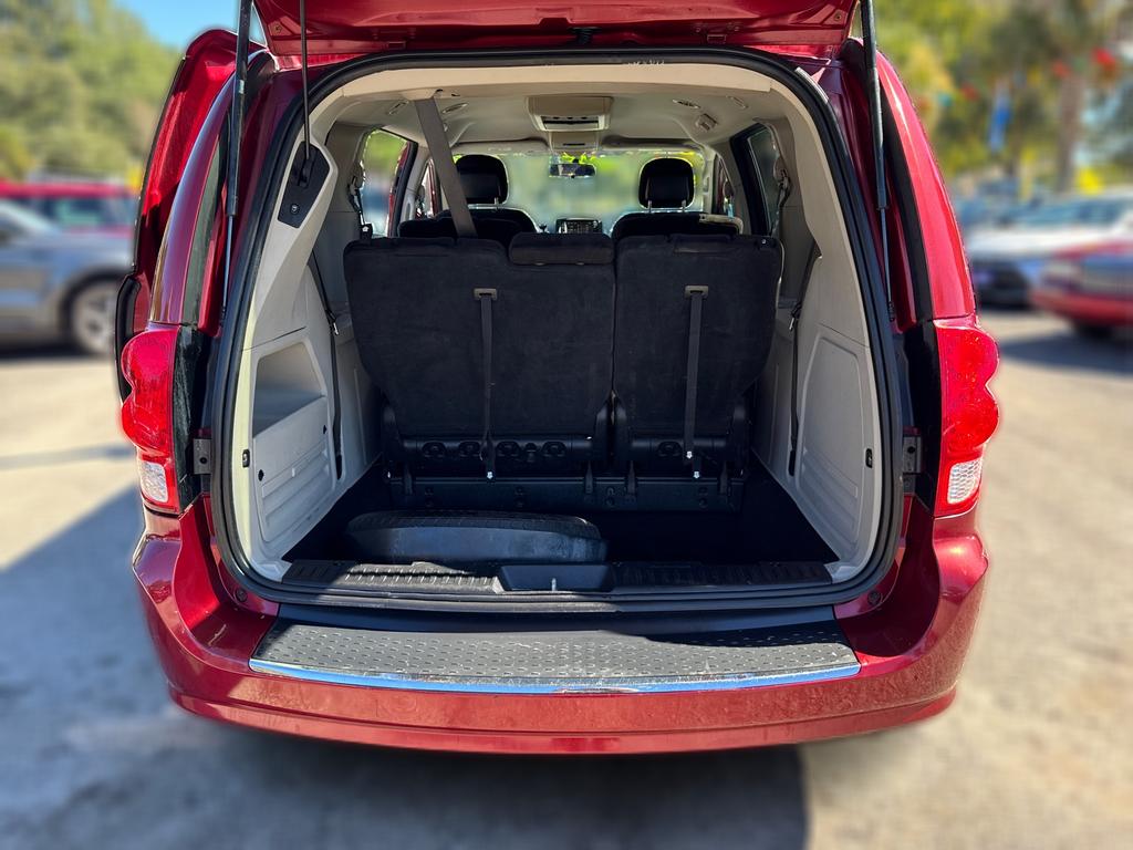 2014 Dodge Grand Caravan - $7,294