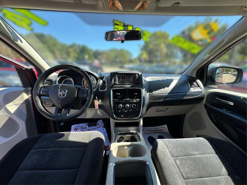 2014 Dodge Grand Caravan - $7,294
