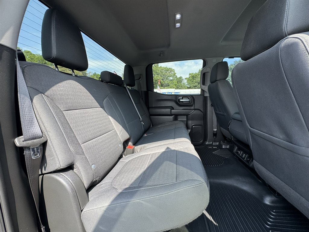 2020 Chevrolet Silverado - $32,500