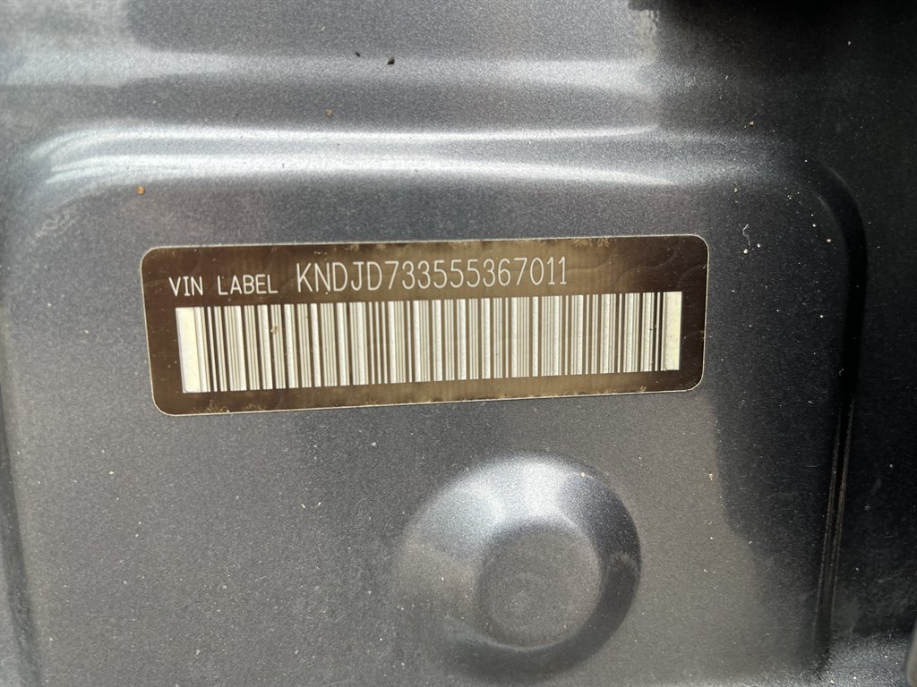2005 Kia Sorento LX photo