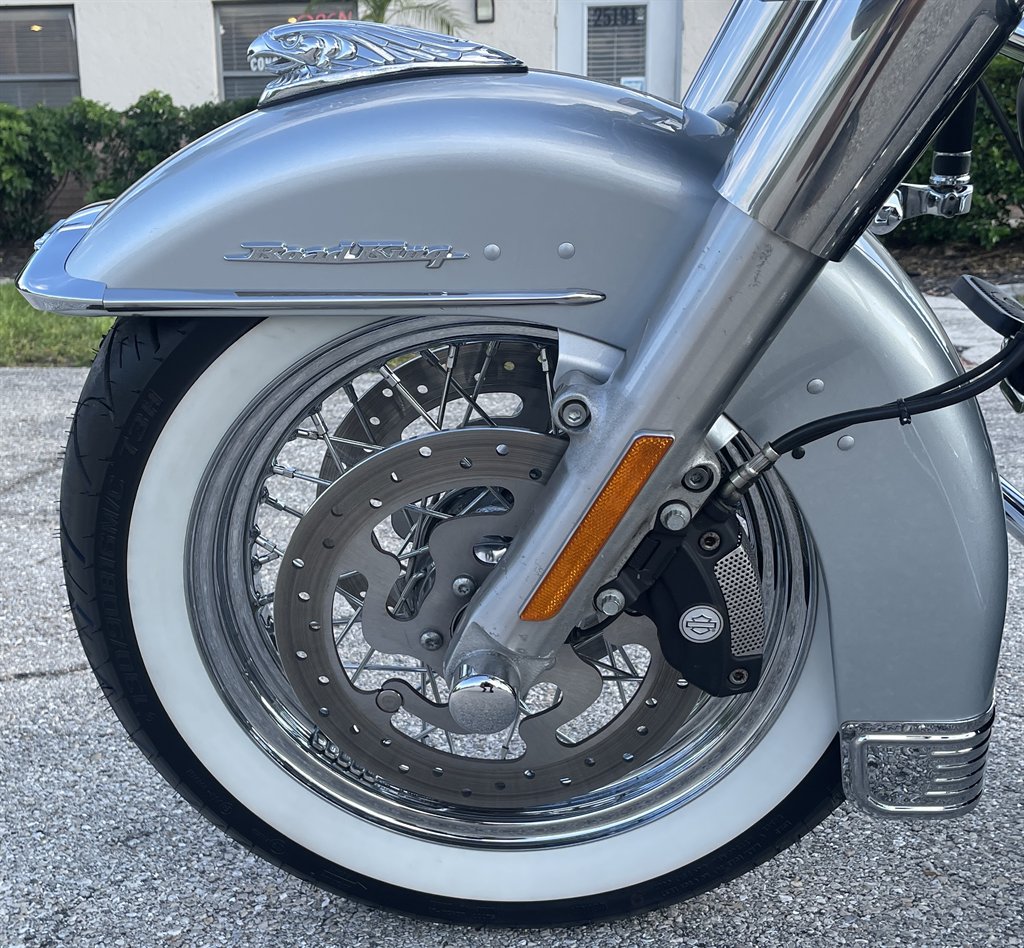 2015 Harley-davidson Road King - $11,495