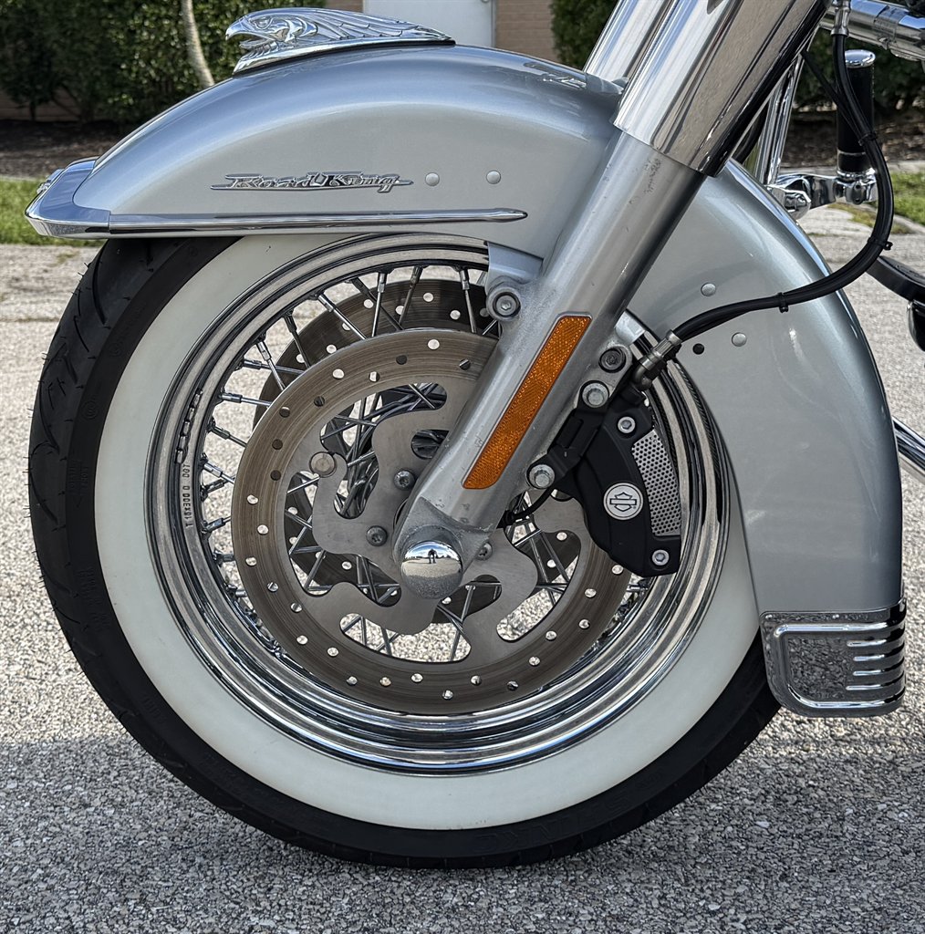 2015 Harley-davidson Road King - $11,495