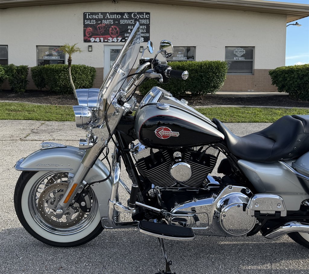 2015 Harley-davidson Road King - $11,495