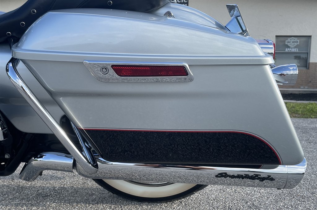 2015 Harley-davidson Road King - $11,495
