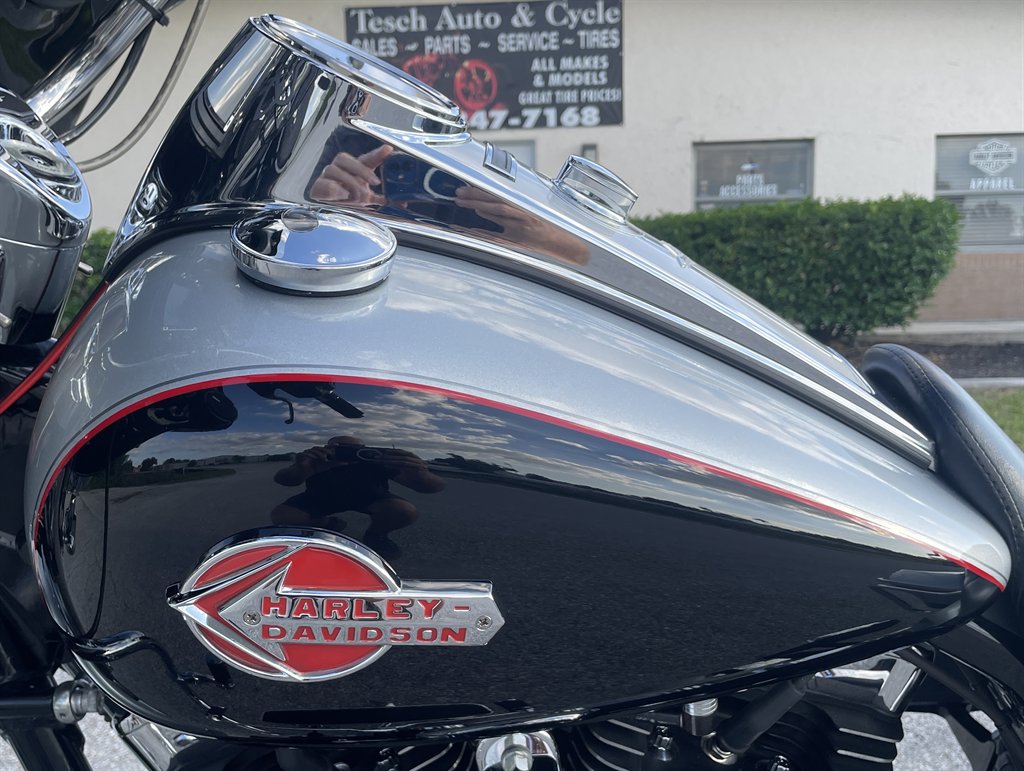 2015 Harley-davidson Road King - $11,495