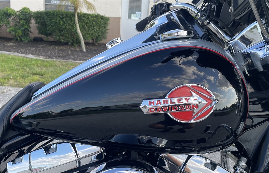 2015 Harley-davidson Road King - $11,495