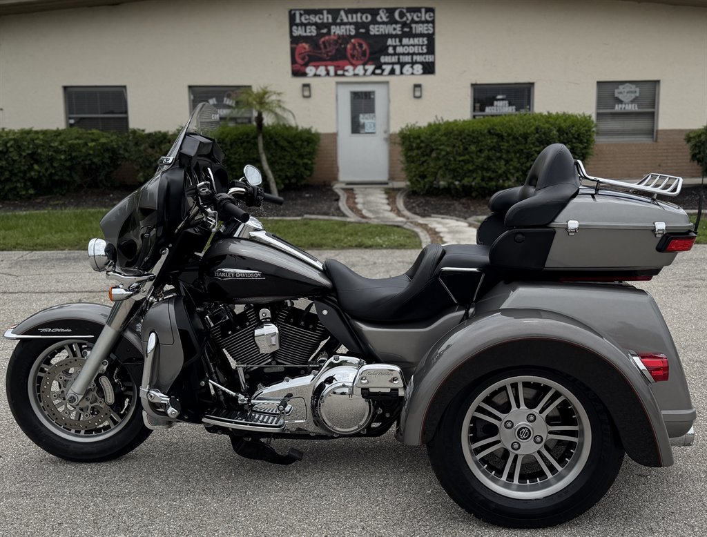 2016 Harley-davidson Tri Glide Ultra - $19,995