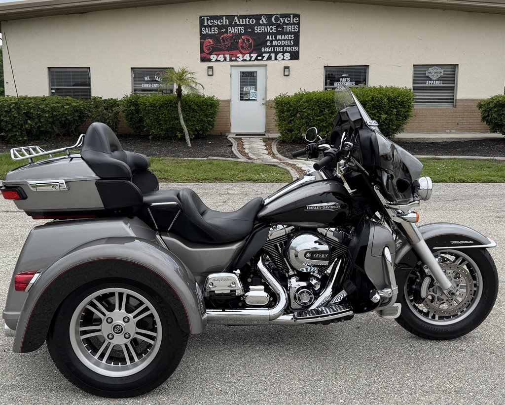 2016 Harley-davidson Tri Glide Ultra - $19,995