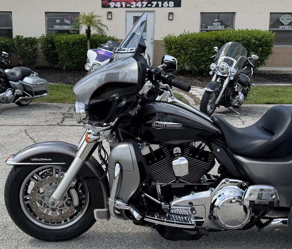 2016 Harley-davidson Tri Glide Ultra - $19,995