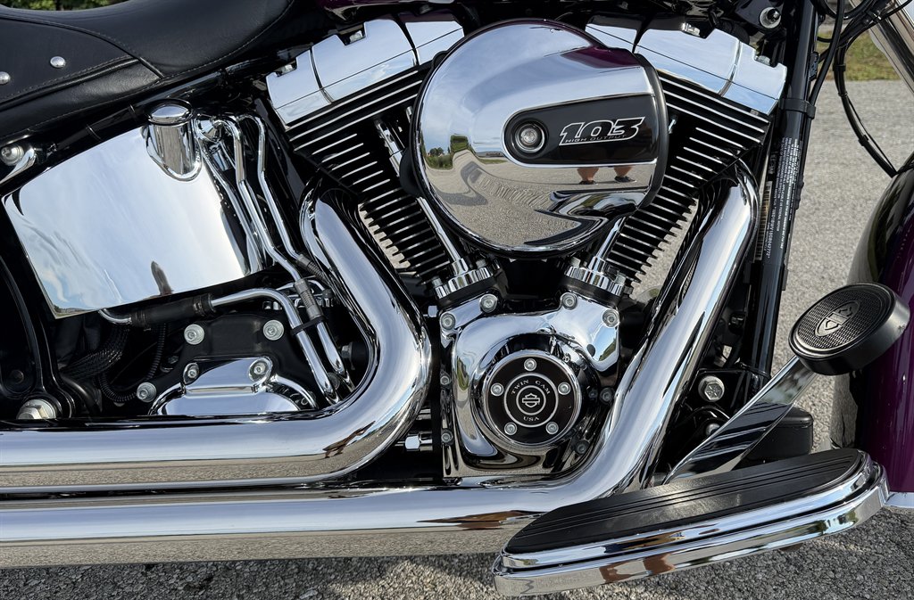 2016 Harley-davidson Heritage Softail Classic - $10,995