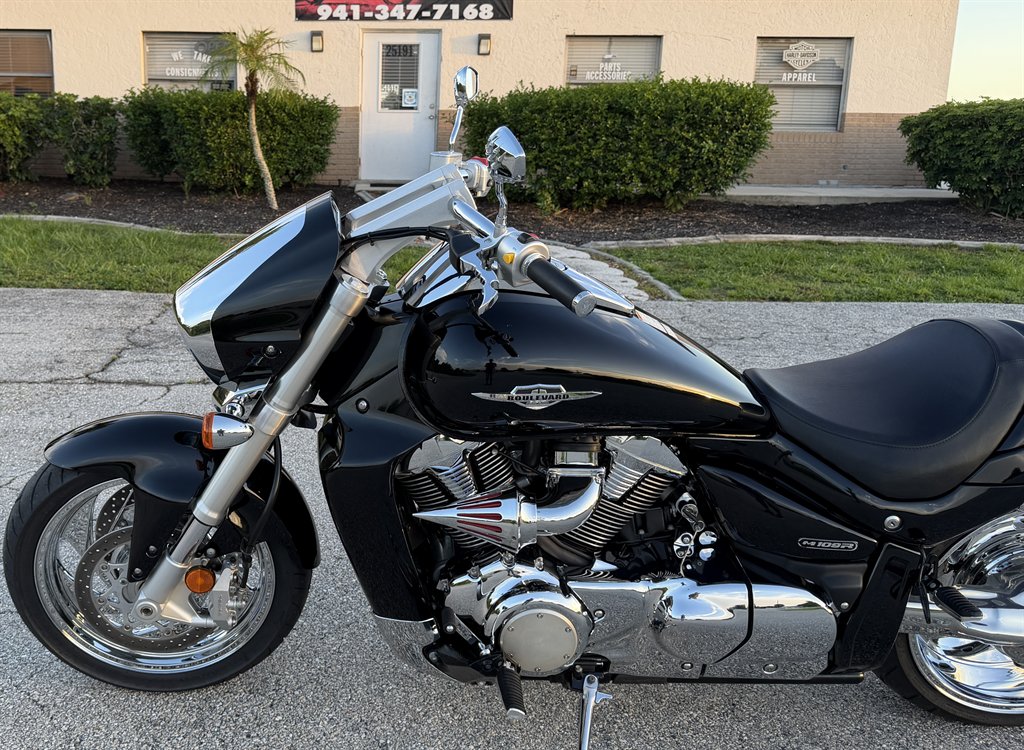 2013 Suzuki Boulevard M109 - $6,995