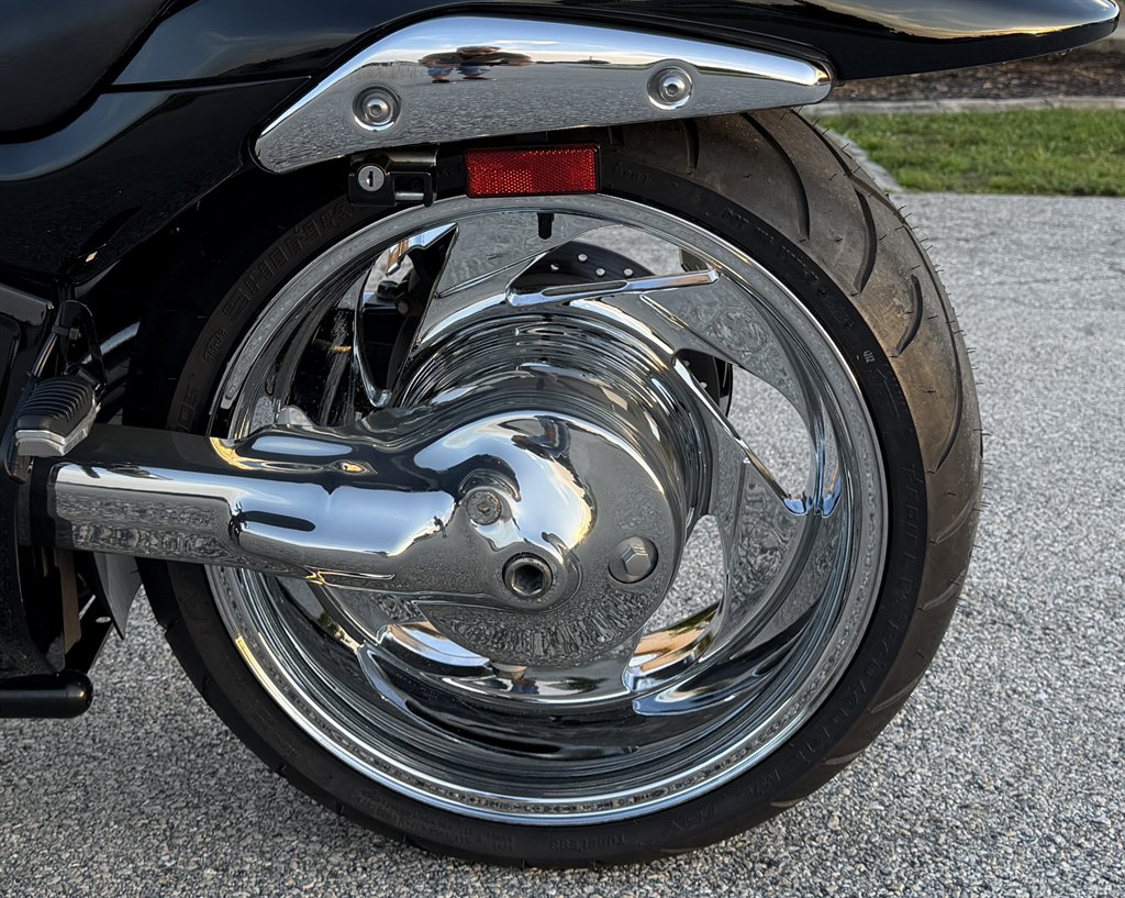 2013 Suzuki Boulevard M109 - $6,995