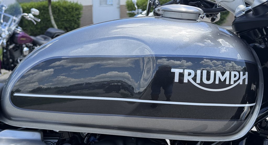 2021 Triumph Speed Twin - $7,995