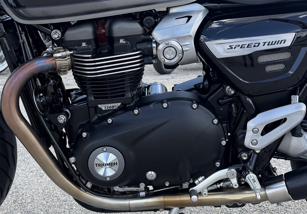 2021 Triumph Speed Twin - $7,995