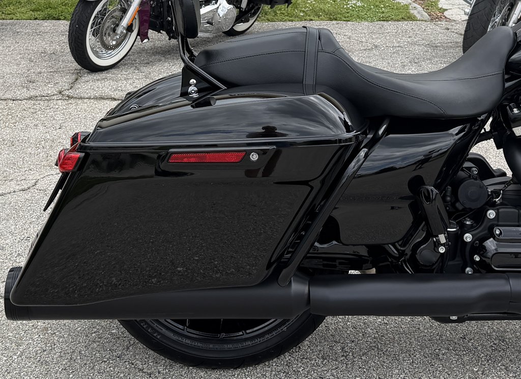 2021 Harley-davidson Street Glide Special - $18,995