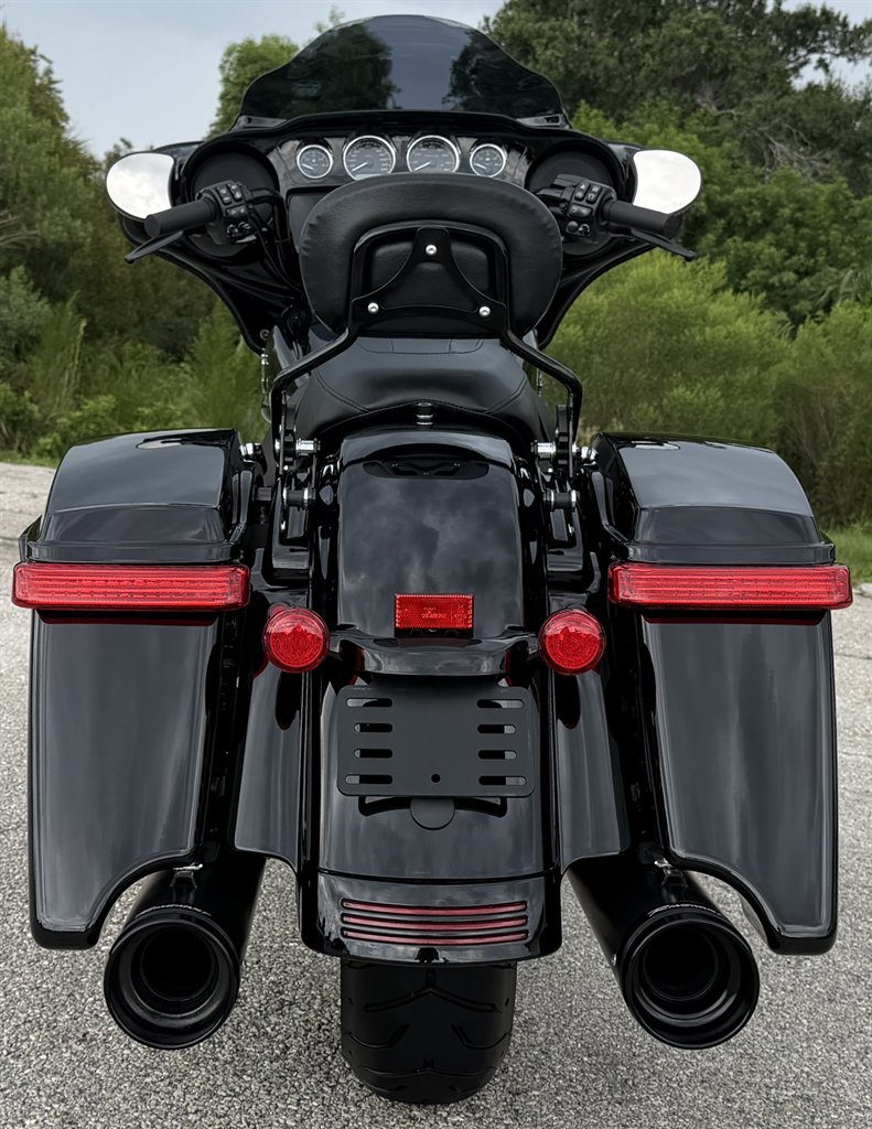 2021 Harley-davidson Street Glide Special - $18,995