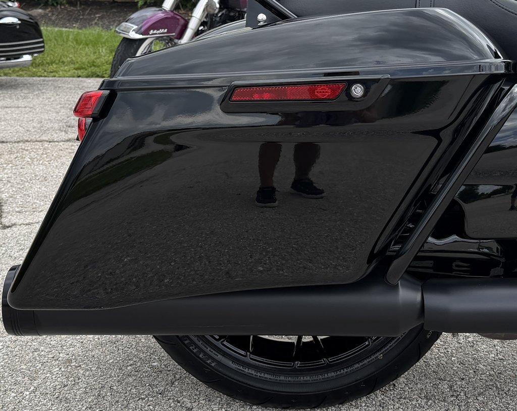 2021 Harley-davidson Street Glide Special - $18,995
