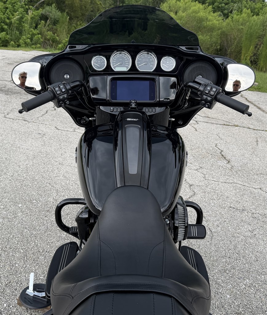 2021 Harley-davidson Street Glide Special - $18,995