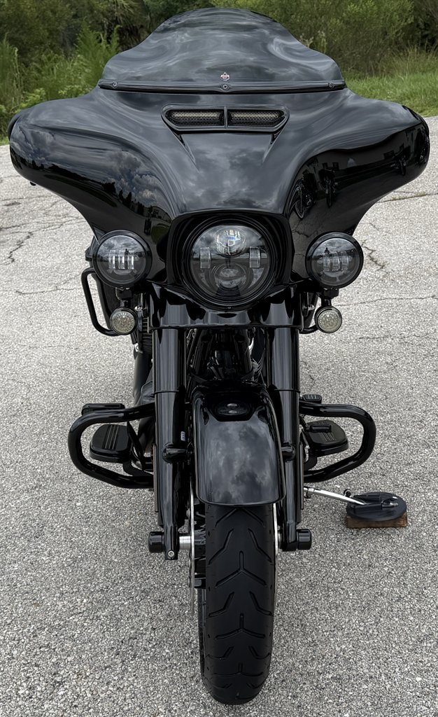 2021 Harley-davidson Street Glide Special - $18,995