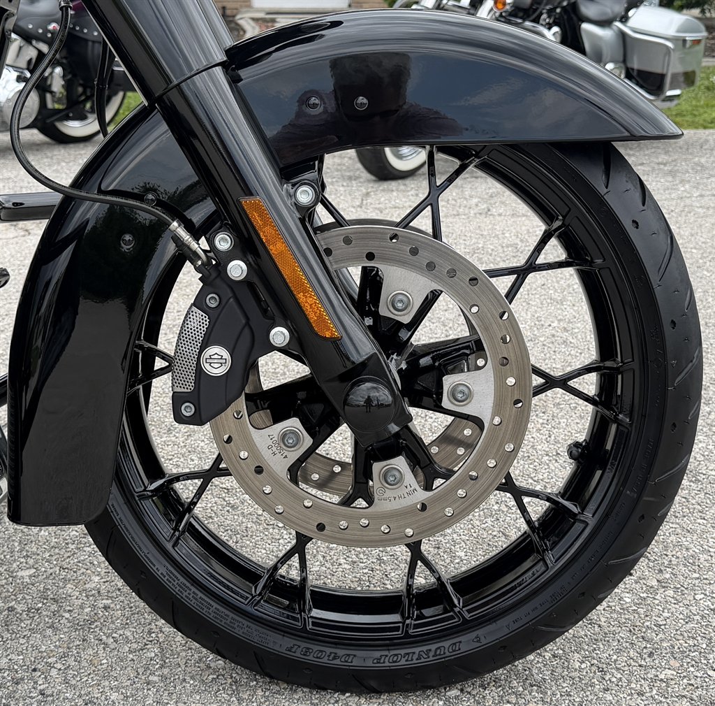 2021 Harley-davidson Street Glide Special - $18,995